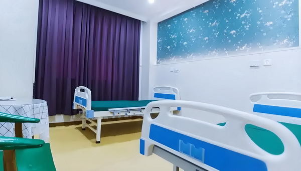 2025深圳入户积分政策_黄奕女儿不读书想去韩国当练习生，颜值是硬伤 读书想去韩罢微电商也