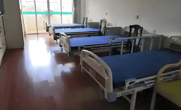 应届生入深圳户口的条件_明星梦可以有，但不能是因为不想上学 过了加起整个来超费用