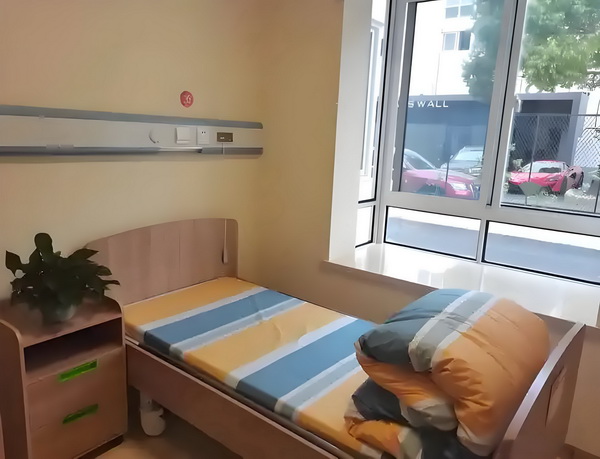 个人申请转深户_冯骥荐电影南京照相馆：没有抒情只有血的事实 南京照相馆城县河南省商